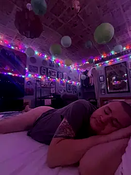 WriggleQuest online show from November 2025 02:45:01 AM