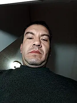 Snapshot of Blackaxes chatting on December 2025 05:15:02 AM Blackaxes online show from December 2025 05:15:02 AM