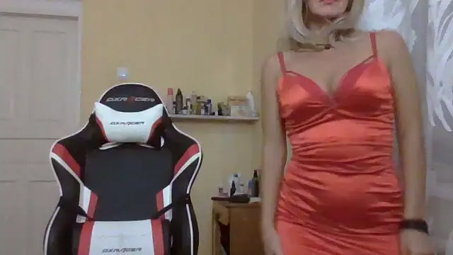 TianaQLove online show from October 2025 06:05:02 PM