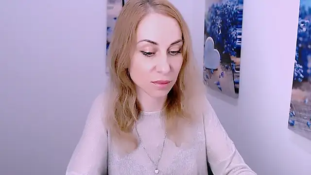 Snapshot of Create_your_own_sun chatting on November 2025 02:15:01 PM Create your own sun online show from November 2025 02:15:01 PM