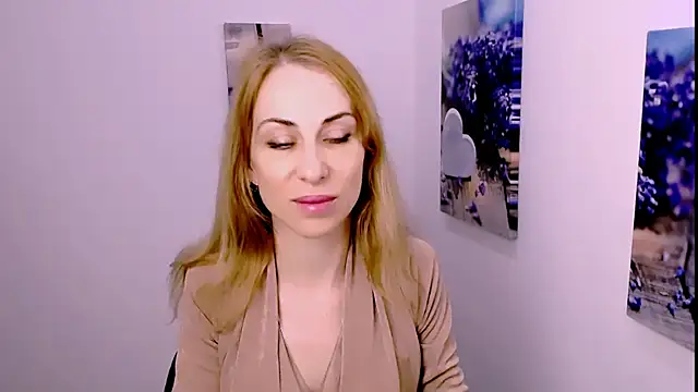 Snapshot of Create_your_own_sun chatting on November 2025 02:38:01 PM Create your own sun online show from November 2025 02:38:01 PM