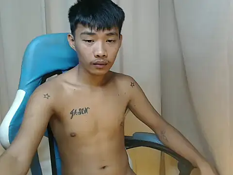 Snapshot of urasianjason chatting on December 2025 04:30:01 AM urasianjason online show from December 2025 04:30:01 AM