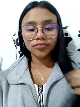 SofieLove 01 online show from April 2026 08:54:02 PM