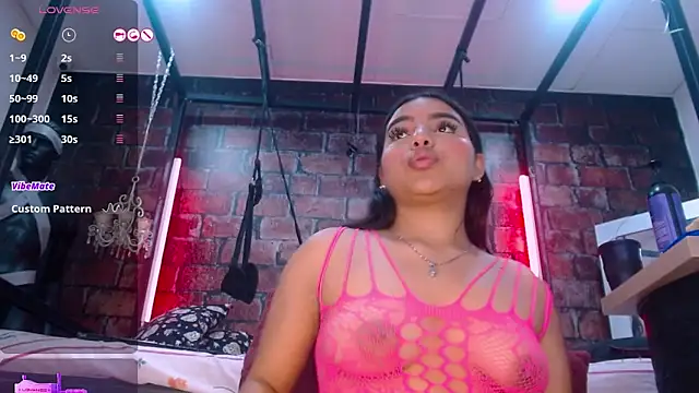 MariyaNovaki online show from September 2025 12:40:02 PM