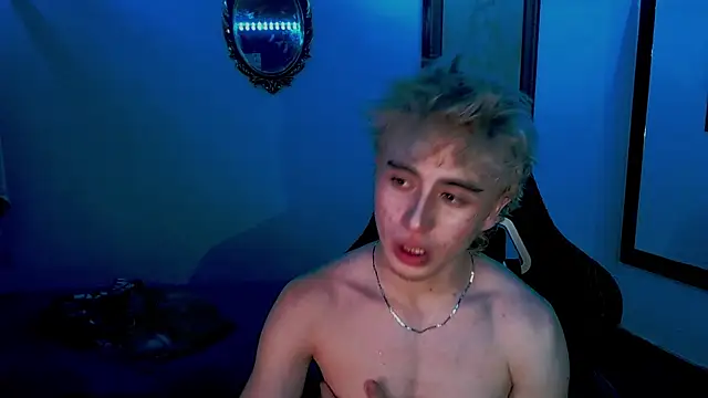 Snapshot of DanteObscuro chatting on November 2025 04:18:01 AM DanteObscuro online show from November 2025 04:18:01 AM