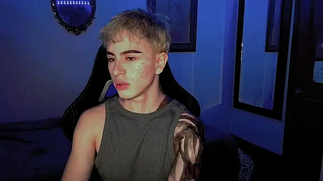 Snapshot of DanteObscuro chatting on November 2025 11:59:02 PM DanteObscuro online show from November 2025 11:59:02 PM