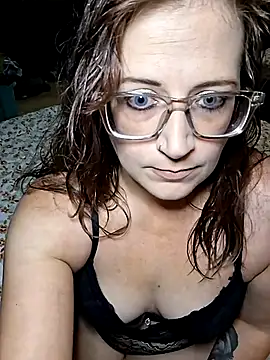 Snapshot of goddessdelphia chatting on April 2026 06:30:02 PM goddessdelphia online show from April 2026 06:30:02 PM