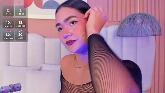 noa moon online show from May 2026 03:13:01 AM