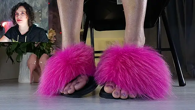 Feet Heelss online show from January 2026 12:41:01 PM