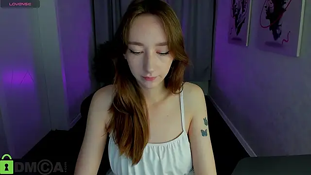 Snapshot of Miche1le_Allenne chatting on September 2025 12:54:01 AM Miche1le Allenne online show from September 2025 12:54:01 AM