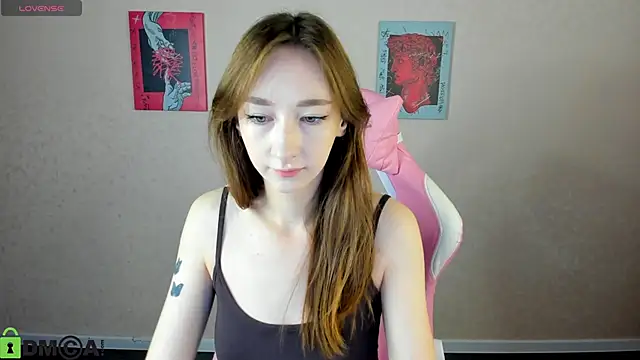 Snapshot of Miche1le_Allenne chatting on September 2025 12:01:02 AM Miche1le Allenne online show from September 2025 12:01:02 AM