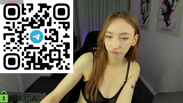 Snapshot of Miche1le_Allenne chatting on October 2025 01:05:02 AM Miche1le Allenne online show from October 2025 01:05:02 AM