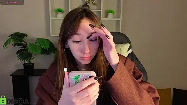 Snapshot of Miche1le_Allenne chatting on March 2026 01:08:01 AM Miche1le Allenne online show from March 2026 01:08:01 AM