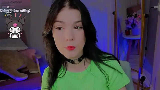 Snapshot of Sophie_SkyAngel chatting on October 2025 01:23:01 PM Sophie SkyAngel online show from October 2025 01:23:01 PM