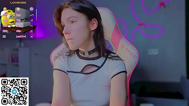 Sophie SkyAngel online show from February 2026 06:28:01 PM