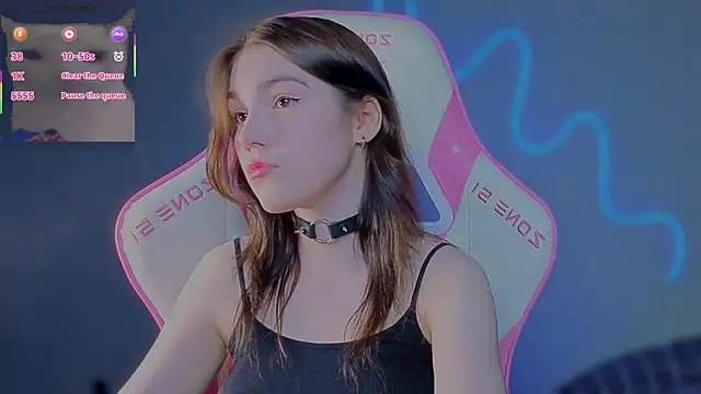 Snapshot of Sophie_SkyAngel chatting on July 2026 10:23:01 PM Sophie SkyAngel online show from July 2026 10:23:01 PM