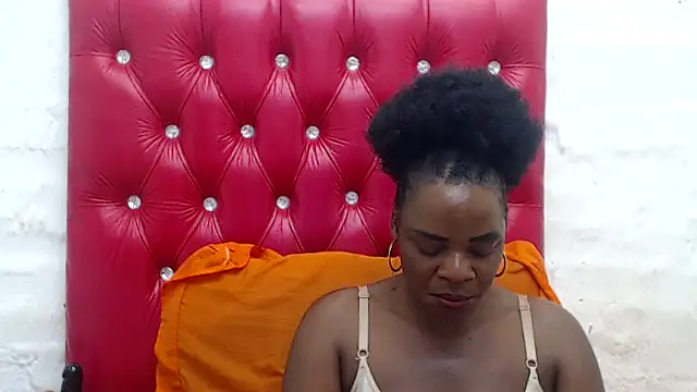 Snapshot of CASSANDRASTONE46 chatting on October 2025 04:47:01 AM CASSANDRASTONE46 online show from October 2025 04:47:01 AM