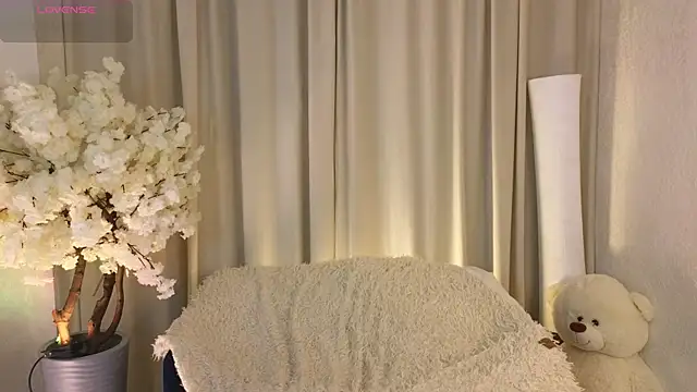 Janet Jee online show from November 2025 11:43:02 AM