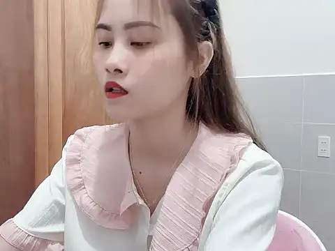 Truclynk1702 online show from October 2025 02:58:02 PM