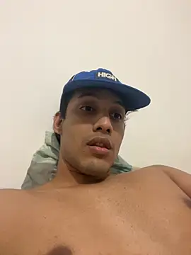 Snapshot of BAGHEERAPGG chatting on November 2025 12:02:01 AM BAGHEERAPGG online show from November 2025 12:02:01 AM