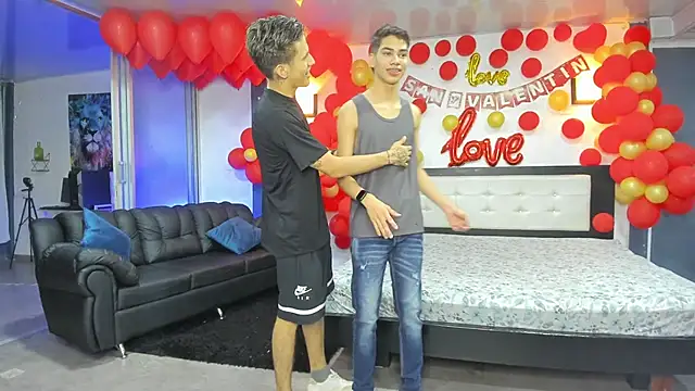 Bisexlifehot   online show from February 2026 11:01:01 PM