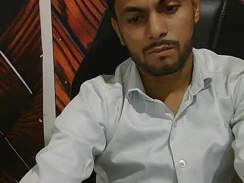 ursdreamperson online show from May 2026 01:18:01 PM