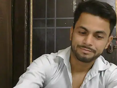 ursdreamperson online show from May 2026 01:47:01 AM