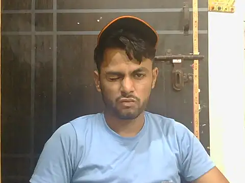 ursdreamperson online show from May 2026 06:43:02 AM
