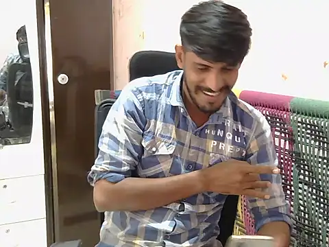 krishjaat43 online show from November 2025 08:31:01 AM