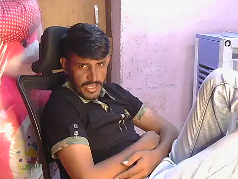 krishjaat43 online show from June 2026 01:11:01 PM