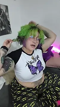 XxGreenGoodxX online show from April 2026 08:21:01 PM