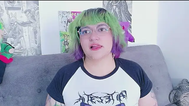 XxGreenGoodxX online show from June 2026 05:35:02 PM