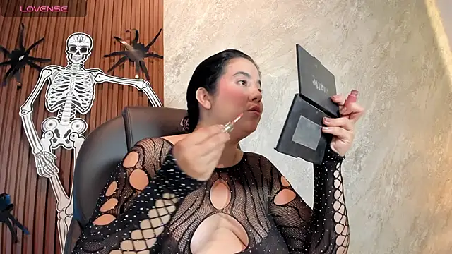 Snapshot of _Cris_Spicy_ chatting on October 2025 07:05:02 PM Cris Spicy online show from October 2025 07:05:02 PM