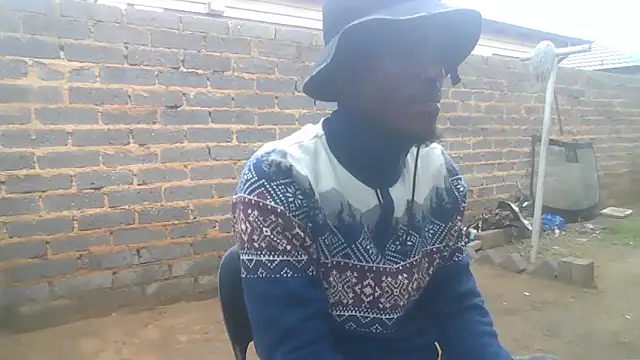 cuminsidebby online show from December 2025 08:01:01 AM