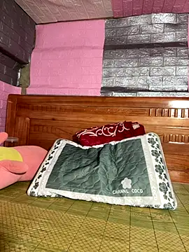 Old girl online show from September 2025 05:16:02 PM