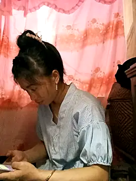 Phuongphuongg online show from September 2025 10:27:01 AM