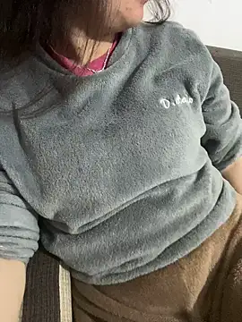 Nhung584 online show from February 2026 01:27:02 PM