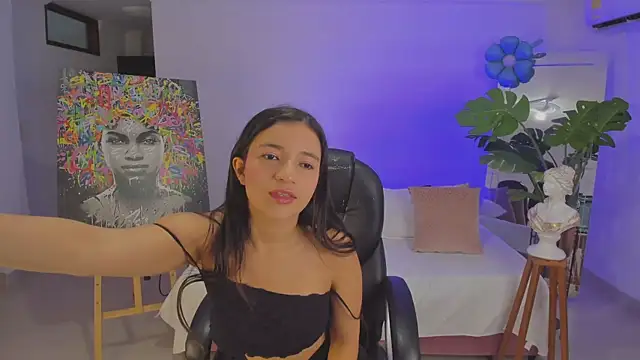 LUNAA    online show from July 2026 03:24:02 AM