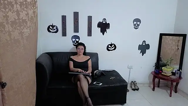 Snapshot of Kloewolf chatting on October 2025 10:25:01 AM Kloewolf online show from October 2025 10:25:01 AM