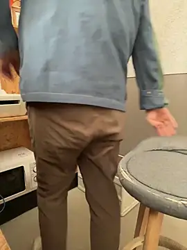 Snapshot of sonwmelt1 chatting on September 2025 07:46:02 AM sonwmelt1 online show from September 2025 07:46:02 AM