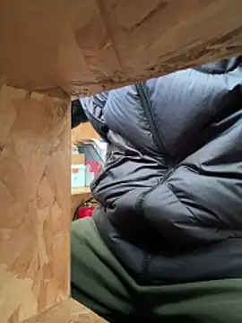 Snapshot of sonwmelt1 chatting on March 2026 05:41:02 AM sonwmelt1 online show from March 2026 05:41:02 AM