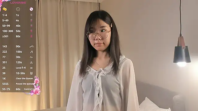 UdelaDodson online show from September 2025 03:03:02 PM