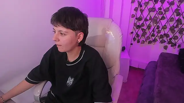 Snapshot of Nathaly_ds chatting on February 2026 08:42:02 PM Nathaly ds online show from February 2026 08:42:02 PM