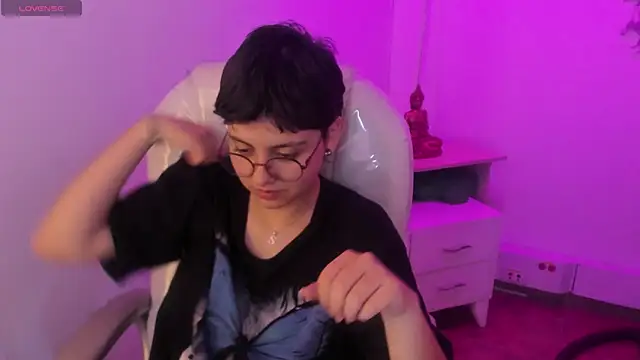 Snapshot of Nathaly_ds chatting on March 2026 08:19:01 AM Nathaly ds online show from March 2026 08:19:01 AM