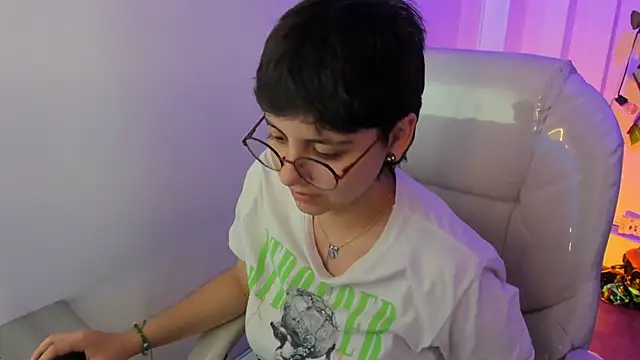 Snapshot of Nathaly_ds chatting on March 2026 07:52:01 PM Nathaly ds online show from March 2026 07:52:01 PM