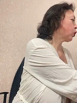 Kiravix online show from March 2026 06:36:01 PM