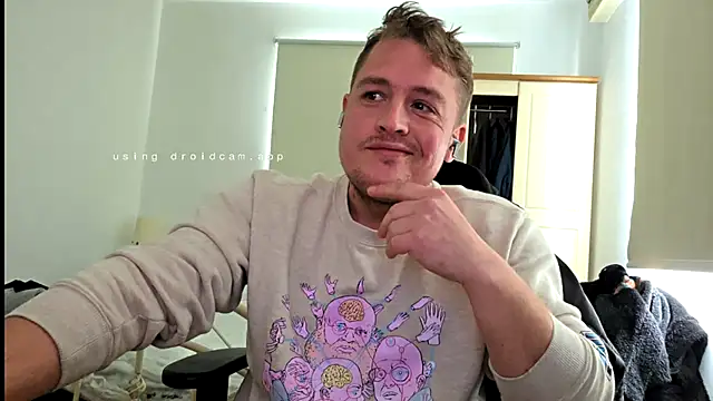 giovanotto47 online show from October 2025 01:18:02 PM