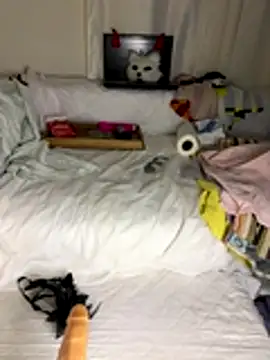 Snapshot of Ozge-SluttyScream69 chatting on December 2025 12:37:02 AM Ozge-SluttyScream69 online show from December 2025 12:37:02 AM