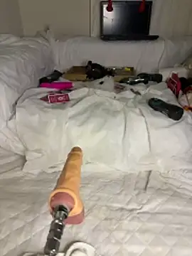 Snapshot of Ozge-SluttyScream69 chatting on December 2025 11:34:02 PM Ozge-SluttyScream69 online show from December 2025 11:34:02 PM