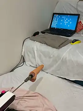 Snapshot of Ozge-SluttyScream69 chatting on April 2026 09:53:02 PM Ozge-SluttyScream69 online show from April 2026 09:53:02 PM